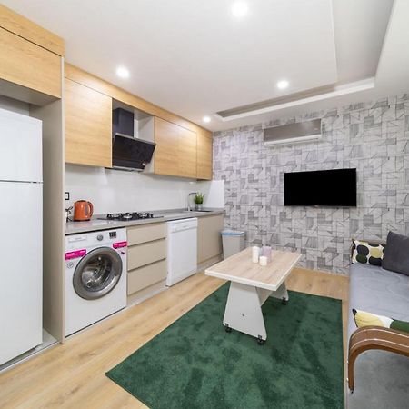 Modern And Cozy Apartment With Central Location And Balcony In Muratpasa, Анталья Экстерьер фото