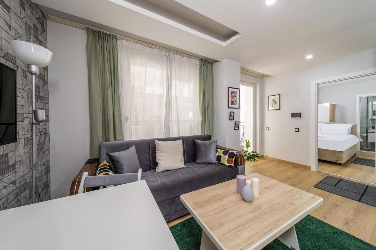 Modern And Cozy Apartment With Central Location And Balcony In Muratpasa, Анталья Экстерьер фото